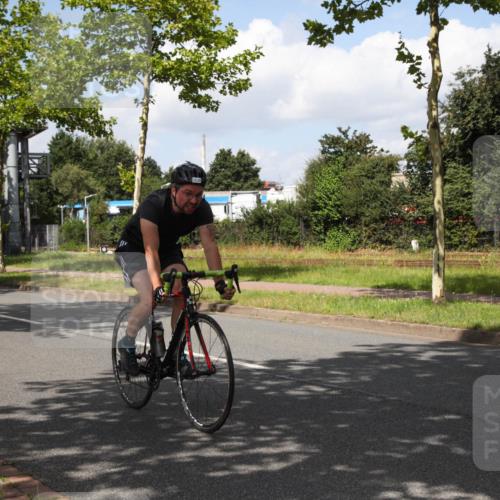 10.08.2025 - GEWOBA Citytriathlon Bremen Yannick Fuchs http://msf.ph/oto/8563299 10.08.2025 12:35:24 Radfahren 579, 642, 719, 742, 783, 833, 919, 973, 977, 1039 meine-sportfotos.de