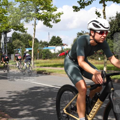 10.08.2025 - GEWOBA Citytriathlon Bremen Yannick Fuchs http://msf.ph/oto/8563349 10.08.2025 12:35:46 Radfahren 719, 763, 783, 833, 843, 877, 919, 933, 966 meine-sportfotos.de