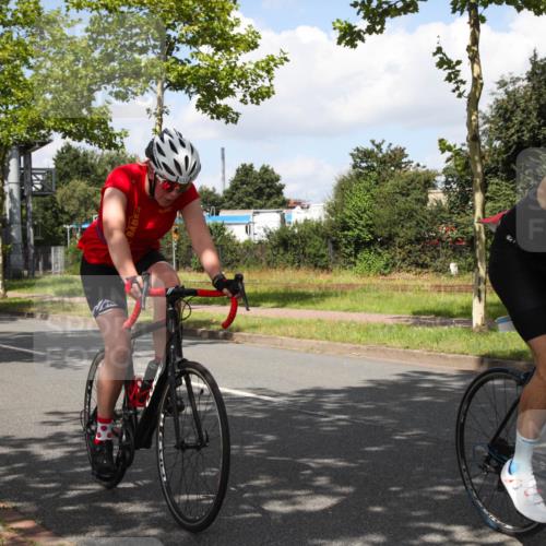10.08.2025 - GEWOBA Citytriathlon Bremen Yannick Fuchs http://msf.ph/oto/8563426 10.08.2025 12:36:39 Radfahren 570, 701, 750, 765, 766, 781, 789, 790, 794, 872, 1025, 1029, 1032 meine-sportfotos.de