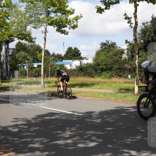 10.08.2025 - GEWOBA Citytriathlon Bremen Yannick Fuchs http://msf.ph/oto/8563509 10.08.2025 12:37:55 Radfahren 563, 603, 618, 761 meine-sportfotos.de