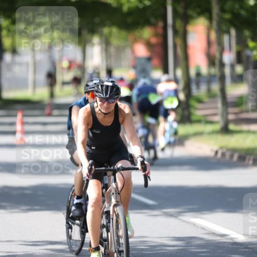 10.08.2025 - GEWOBA Citytriathlon Bremen Yannick Fuchs http://msf.ph/oto/8563523 10.08.2025 14:36:48 Radfahren 24, 41, 46, 106, 123, 136, 227, 239, 263, 285, 314, 521 meine-sportfotos.de