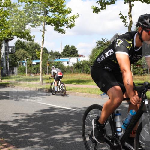 10.08.2025 - GEWOBA Citytriathlon Bremen Yannick Fuchs http://msf.ph/oto/8563557 10.08.2025 12:38:14 Radfahren 557, 671, 761, 764, 782, 784, 825, 844, 853, 1018 meine-sportfotos.de
