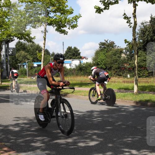 10.08.2025 - GEWOBA Citytriathlon Bremen Yannick Fuchs http://msf.ph/oto/8563658 10.08.2025 12:39:10 Radfahren 658, 696, 709, 729, 900, 969, 978, 1006 meine-sportfotos.de