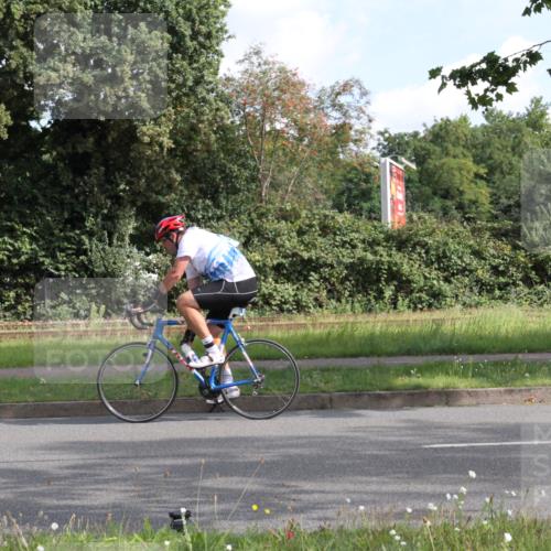10.08.2025 - GEWOBA Citytriathlon Bremen Yannick Fuchs http://msf.ph/oto/8563662 10.08.2025 10:51:51 Radfahren 71, 121, 241, 384, 476, 483 meine-sportfotos.de