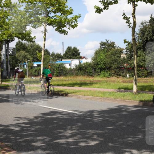 10.08.2025 - GEWOBA Citytriathlon Bremen Yannick Fuchs http://msf.ph/oto/8563754 10.08.2025 12:39:46 Radfahren 572, 589, 795, 813 meine-sportfotos.de