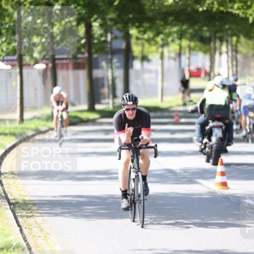 10.08.2025 - GEWOBA Citytriathlon Bremen Yannick Fuchs http://msf.ph/oto/8563777 10.08.2025 14:38:25 Radfahren 51, 54, 81, 162, 195, 295 meine-sportfotos.de