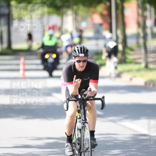 10.08.2025 - GEWOBA Citytriathlon Bremen Yannick Fuchs http://msf.ph/oto/8563782 10.08.2025 14:38:26 Radfahren 51, 54, 81, 162, 195, 295 meine-sportfotos.de