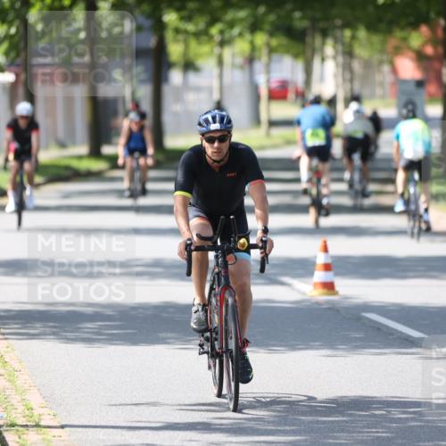 10.08.2025 - GEWOBA Citytriathlon Bremen Yannick Fuchs http://msf.ph/oto/8563814 10.08.2025 14:38:38 Radfahren 50, 51, 195, 216, 238, 295, 312 meine-sportfotos.de