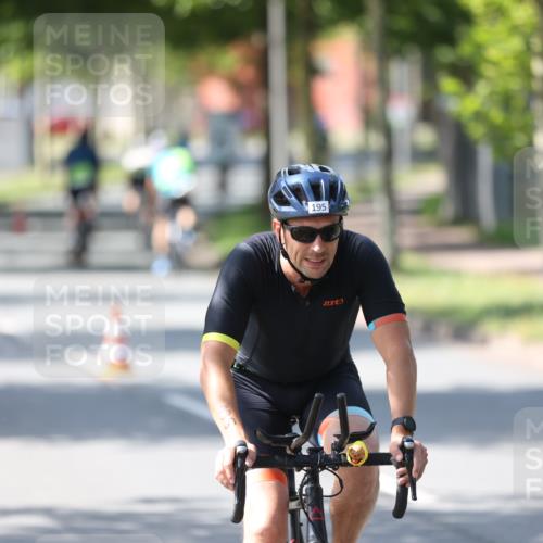 10.08.2025 - GEWOBA Citytriathlon Bremen Yannick Fuchs http://msf.ph/oto/8563822 10.08.2025 14:38:39 Radfahren 50, 51, 195, 216, 238, 295, 312 meine-sportfotos.de
