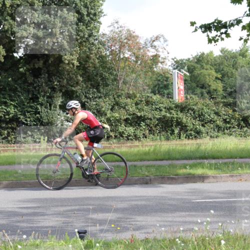 10.08.2025 - GEWOBA Citytriathlon Bremen Yannick Fuchs http://msf.ph/oto/8563849 10.08.2025 10:52:55 Radfahren 21, 358, 400, 413 meine-sportfotos.de