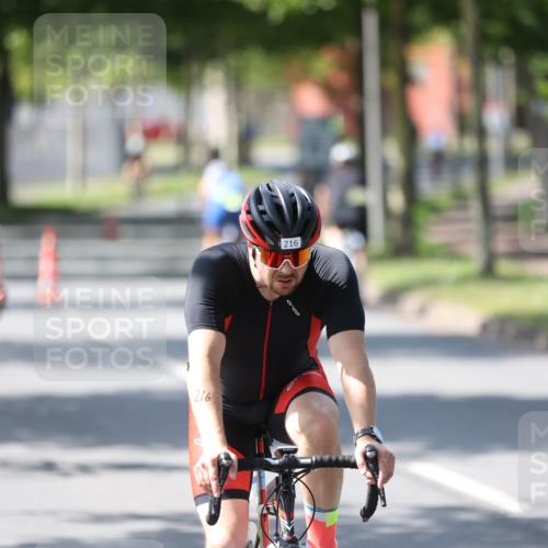 10.08.2025 - GEWOBA Citytriathlon Bremen Yannick Fuchs http://msf.ph/oto/8563854 10.08.2025 14:38:45 Radfahren 50, 51, 195, 216, 238, 312, 354 meine-sportfotos.de