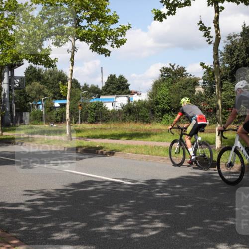 10.08.2025 - GEWOBA Citytriathlon Bremen Yannick Fuchs http://msf.ph/oto/8563900 10.08.2025 12:40:55 Radfahren 606, 650, 785, 802, 803, 921, 1001, 1023 meine-sportfotos.de