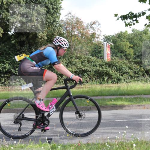 10.08.2025 - GEWOBA Citytriathlon Bremen Yannick Fuchs http://msf.ph/oto/8563907 10.08.2025 10:53:13 Radfahren 29, 225, 350, 358, 379, 380, 382, 404, 448, 502 meine-sportfotos.de