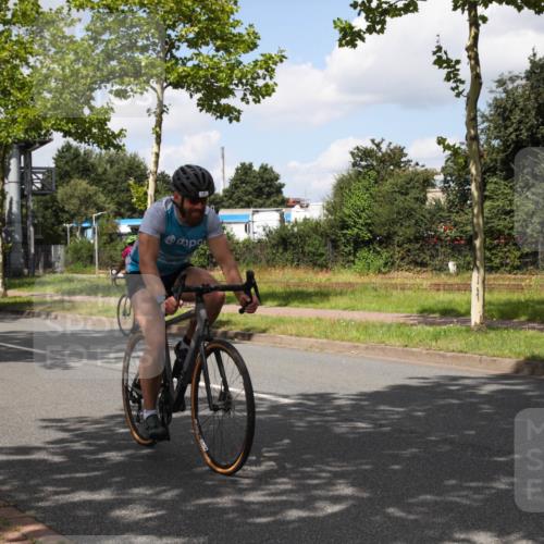 10.08.2025 - GEWOBA Citytriathlon Bremen Yannick Fuchs http://msf.ph/oto/8563909 10.08.2025 12:40:57 Radfahren 606, 650, 660, 665, 785, 802, 803, 921, 1001, 1023 meine-sportfotos.de