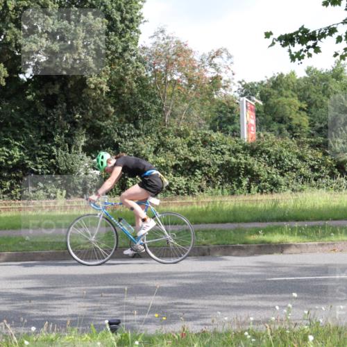 10.08.2025 - GEWOBA Citytriathlon Bremen Yannick Fuchs http://msf.ph/oto/8563936 10.08.2025 10:53:22 Radfahren 29, 225, 350, 379, 380, 382, 404, 448, 502 meine-sportfotos.de