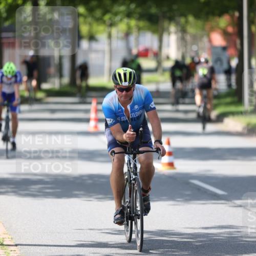 10.08.2025 - GEWOBA Citytriathlon Bremen Yannick Fuchs http://msf.ph/oto/8563940 10.08.2025 14:39:11 Radfahren 18, 100, 130, 174, 236, 283, 427 meine-sportfotos.de