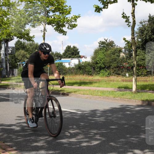 10.08.2025 - GEWOBA Citytriathlon Bremen Yannick Fuchs http://msf.ph/oto/8563973 10.08.2025 12:41:44 Radfahren 614, 619, 623, 663, 923, 926, 983 meine-sportfotos.de