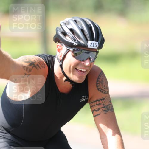10.08.2025 - GEWOBA Citytriathlon Bremen Yannick Fuchs http://msf.ph/oto/8564065 10.08.2025 14:39:47 Radfahren 80, 90, 124, 215, 217, 274, 334 meine-sportfotos.de