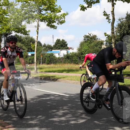 10.08.2025 - GEWOBA Citytriathlon Bremen Yannick Fuchs http://msf.ph/oto/8564066 10.08.2025 12:42:57 Radfahren 628, 644, 677, 684, 710, 846, 850, 871, 889, 909 meine-sportfotos.de
