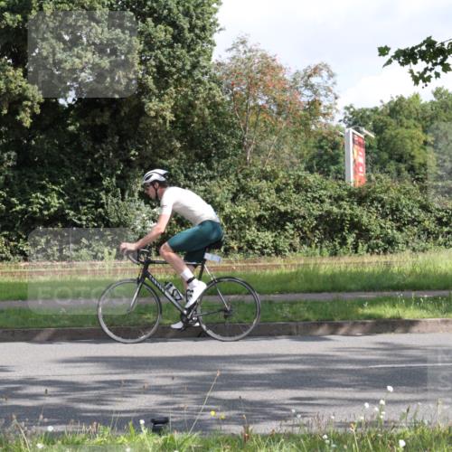 10.08.2025 - GEWOBA Citytriathlon Bremen Yannick Fuchs http://msf.ph/oto/8564254 10.08.2025 10:55:48 Radfahren 93, 117, 207, 444, 480, 485 meine-sportfotos.de