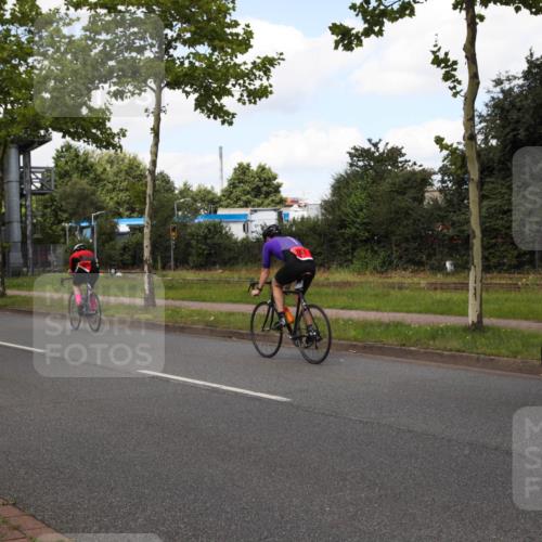 10.08.2025 - GEWOBA Citytriathlon Bremen Yannick Fuchs http://msf.ph/oto/8564264 10.08.2025 12:44:58 Radfahren 638, 647, 716, 727, 786, 808, 809, 816 meine-sportfotos.de