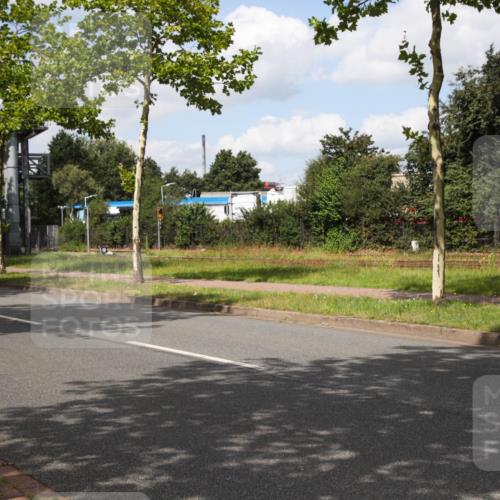 10.08.2025 - GEWOBA Citytriathlon Bremen Yannick Fuchs http://msf.ph/oto/8564300 10.08.2025 12:45:21 Radfahren 633, 676, 712, 724, 808, 828, 851, 946, 1022 meine-sportfotos.de