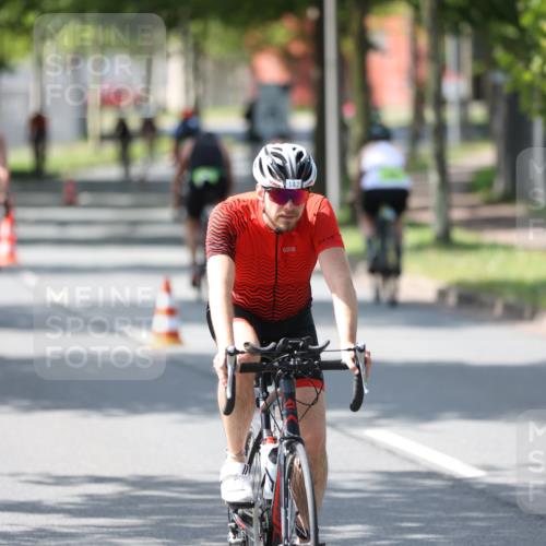 10.08.2025 - GEWOBA Citytriathlon Bremen Yannick Fuchs http://msf.ph/oto/8564371 10.08.2025 14:41:07 Radfahren 103, 142, 177, 204, 249, 253, 266, 353, 431, 432, 476, 477 meine-sportfotos.de