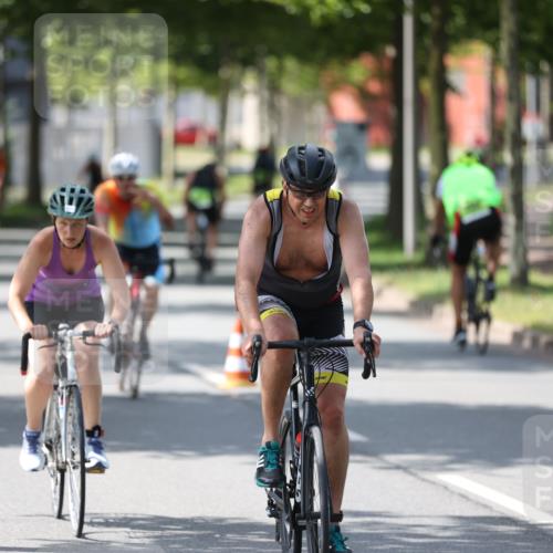 10.08.2025 - GEWOBA Citytriathlon Bremen Yannick Fuchs http://msf.ph/oto/8564385 10.08.2025 14:41:09 Radfahren 103, 142, 177, 204, 249, 253, 266, 353, 431, 432, 476, 477 meine-sportfotos.de