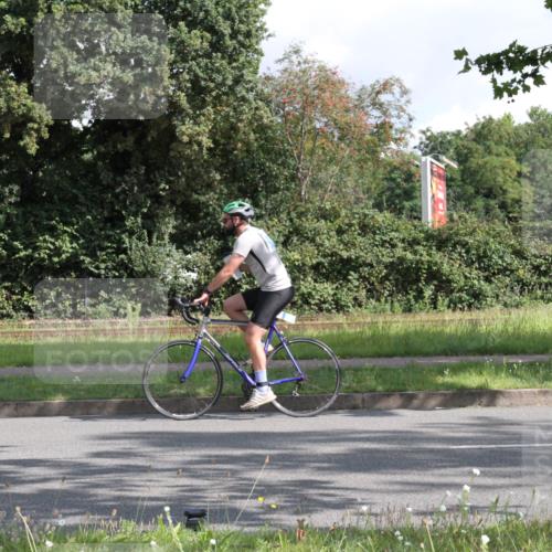 10.08.2025 - GEWOBA Citytriathlon Bremen Yannick Fuchs http://msf.ph/oto/8564419 10.08.2025 10:56:46 Radfahren 67, 145, 203, 447, 455, 501 meine-sportfotos.de