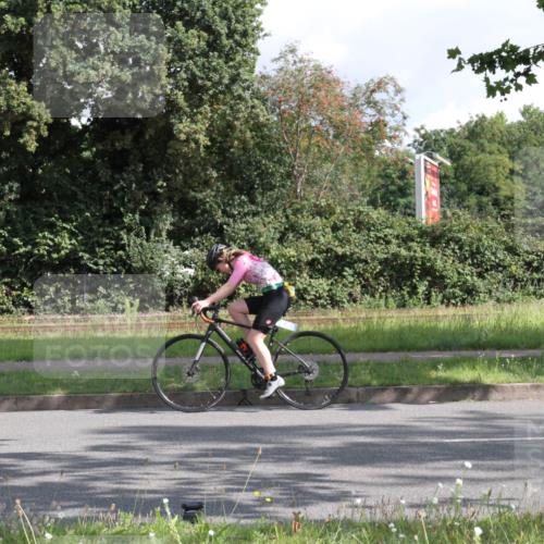 10.08.2025 - GEWOBA Citytriathlon Bremen Yannick Fuchs http://msf.ph/oto/8564426 10.08.2025 10:56:47 Radfahren 67, 145, 203, 447, 455, 501 meine-sportfotos.de