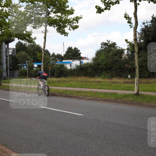 10.08.2025 - GEWOBA Citytriathlon Bremen Yannick Fuchs http://msf.ph/oto/8564455 10.08.2025 12:46:55 Radfahren 583, 760, 799, 823, 968, 1007, 1020 meine-sportfotos.de
