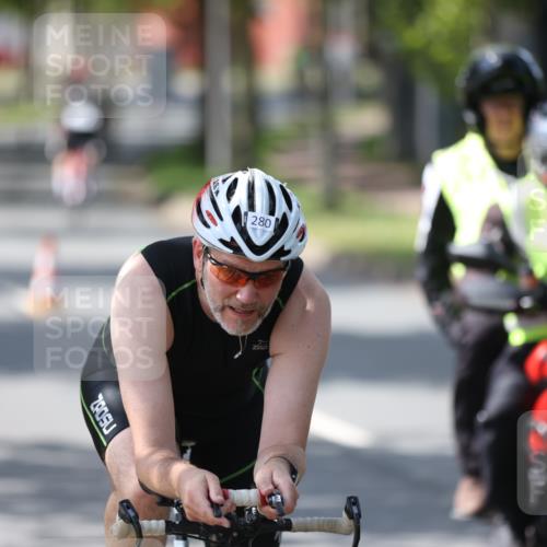 10.08.2025 - GEWOBA Citytriathlon Bremen Yannick Fuchs http://msf.ph/oto/8564459 10.08.2025 14:41:24 Radfahren 36, 249, 266, 280, 306, 343, 353, 431 meine-sportfotos.de