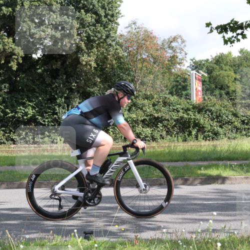 10.08.2025 - GEWOBA Citytriathlon Bremen Yannick Fuchs http://msf.ph/oto/8564462 10.08.2025 10:57:06 Radfahren 5, 77, 101, 233, 454, 501 meine-sportfotos.de