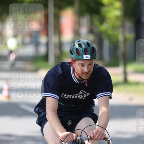 10.08.2025 - GEWOBA Citytriathlon Bremen Yannick Fuchs http://msf.ph/oto/8564472 10.08.2025 14:41:32 Radfahren 36, 280, 306, 343, 513 meine-sportfotos.de