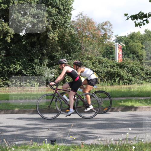 10.08.2025 - GEWOBA Citytriathlon Bremen Yannick Fuchs http://msf.ph/oto/8564495 10.08.2025 10:57:14 Radfahren 5, 77, 101, 233, 454 meine-sportfotos.de