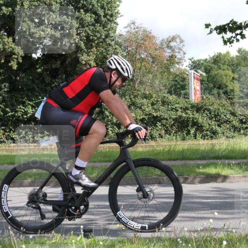 10.08.2025 - GEWOBA Citytriathlon Bremen Yannick Fuchs http://msf.ph/oto/8564519 10.08.2025 10:57:18 Radfahren 5, 77, 233, 435 meine-sportfotos.de