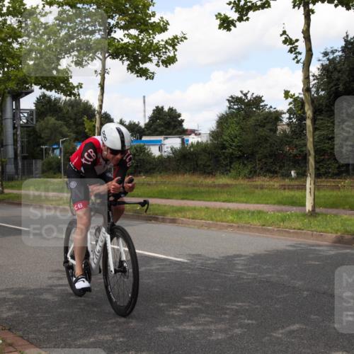 10.08.2025 - GEWOBA Citytriathlon Bremen Yannick Fuchs http://msf.ph/oto/8564551 10.08.2025 12:47:43 Radfahren 566, 587, 590, 679, 745, 753, 801, 884, 916, 943, 951 meine-sportfotos.de