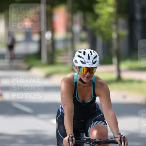 10.08.2025 - GEWOBA Citytriathlon Bremen Yannick Fuchs http://msf.ph/oto/8564585 10.08.2025 14:41:54 Radfahren 56, 209, 213, 235, 246, 250, 262, 317, 478, 480, 513 meine-sportfotos.de