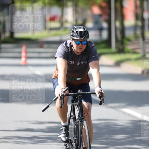 10.08.2025 - GEWOBA Citytriathlon Bremen Yannick Fuchs http://msf.ph/oto/8564631 10.08.2025 14:42:19 Radfahren 19, 145, 288, 488 meine-sportfotos.de