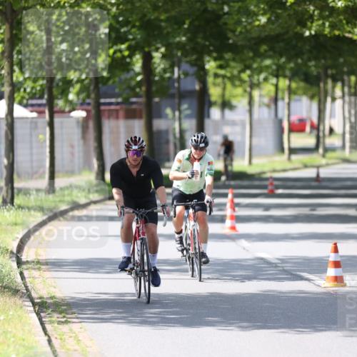 10.08.2025 - GEWOBA Citytriathlon Bremen Yannick Fuchs http://msf.ph/oto/8564639 10.08.2025 14:42:23 Radfahren 19, 145, 288, 488 meine-sportfotos.de