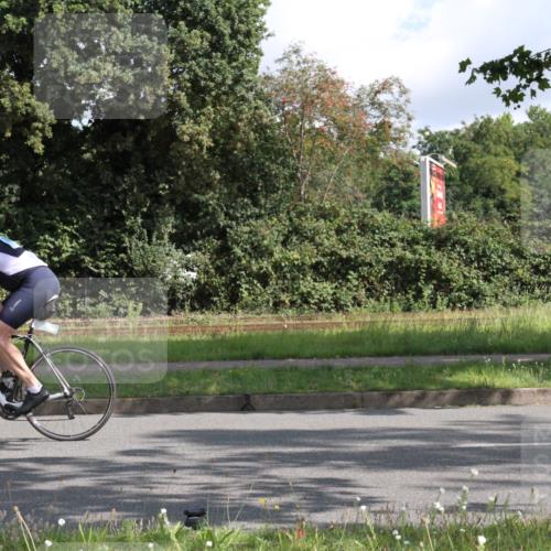 10.08.2025 - GEWOBA Citytriathlon Bremen Yannick Fuchs http://msf.ph/oto/8564758 10.08.2025 10:59:31 Radfahren 59, 63, 111, 193, 209, 463 meine-sportfotos.de