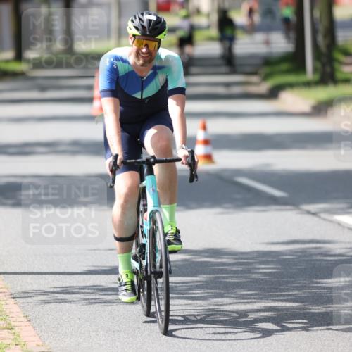 10.08.2025 - GEWOBA Citytriathlon Bremen Yannick Fuchs http://msf.ph/oto/8564771 10.08.2025 14:43:53 Radfahren 86, 154, 163, 259, 298, 325 meine-sportfotos.de