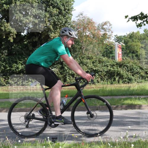 10.08.2025 - GEWOBA Citytriathlon Bremen Yannick Fuchs http://msf.ph/oto/8564831 10.08.2025 11:00:24 Radfahren 41, 131, 139, 227, 381, 474 meine-sportfotos.de