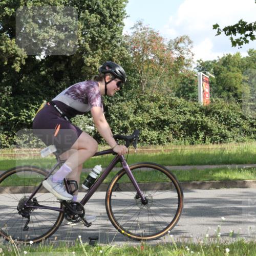 10.08.2025 - GEWOBA Citytriathlon Bremen Yannick Fuchs http://msf.ph/oto/8564920 10.08.2025 11:01:50 Radfahren 89, 199, 481 meine-sportfotos.de