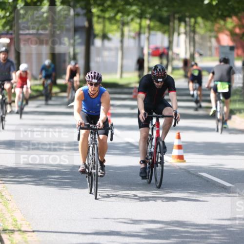 10.08.2025 - GEWOBA Citytriathlon Bremen Yannick Fuchs http://msf.ph/oto/8564950 10.08.2025 14:45:02 Radfahren 35, 198, 326, 336, 346, 453, 484, 497 meine-sportfotos.de