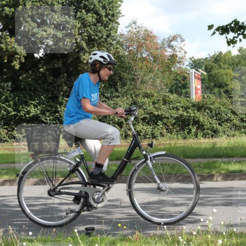 10.08.2025 - GEWOBA Citytriathlon Bremen Yannick Fuchs http://msf.ph/oto/8565074 10.08.2025 11:11:22 Radfahren 51 meine-sportfotos.de