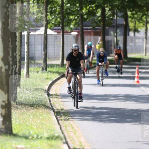 10.08.2025 - GEWOBA Citytriathlon Bremen Yannick Fuchs http://msf.ph/oto/8565092 10.08.2025 14:45:47 Radfahren 99, 160, 166, 247, 273, 332, 360, 404, 441 meine-sportfotos.de