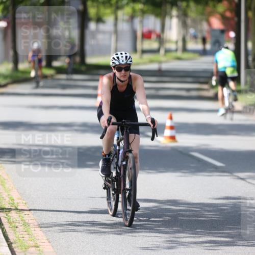 10.08.2025 - GEWOBA Citytriathlon Bremen Yannick Fuchs http://msf.ph/oto/8565167 10.08.2025 14:46:17 Radfahren 61, 270, 363, 422, 499 meine-sportfotos.de