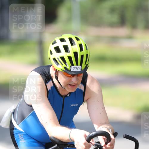 10.08.2025 - GEWOBA Citytriathlon Bremen Yannick Fuchs http://msf.ph/oto/8565195 10.08.2025 14:46:25 Radfahren 270, 358, 422, 499 meine-sportfotos.de