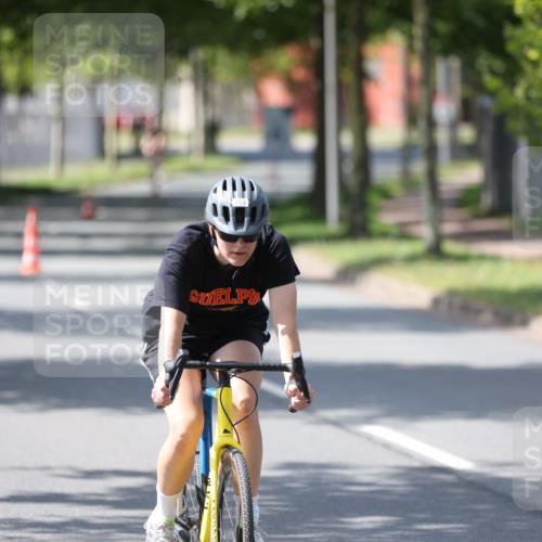 10.08.2025 - GEWOBA Citytriathlon Bremen Yannick Fuchs http://msf.ph/oto/8565203 10.08.2025 14:46:33 Radfahren 270, 358, 406 meine-sportfotos.de